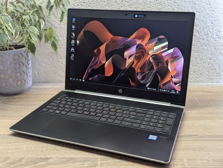 Уцінка! Ноутбук Б/В HP ProBook 450 G5, Intel Core i5-8250U, DDR4 16 GB, SSD 256GB + HDD 500GB, 15.6" Full HD