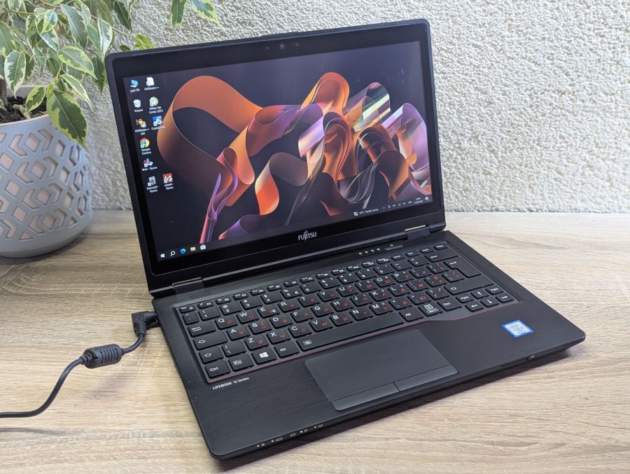 Уцінка! Ноутбук Б/В Fujitsu LifeBook U728, Intel Core i5-8350U, DDR4 8 GB, SSD 256GB, 12" Full HD Сенсор