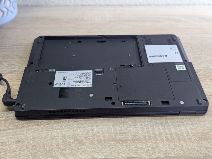 Уцінка! Ноутбук Б/В Fujitsu LifeBook U728, Intel Core i5-8350U, DDR4 8 GB, SSD 256GB, 12" Full HD Сенсор