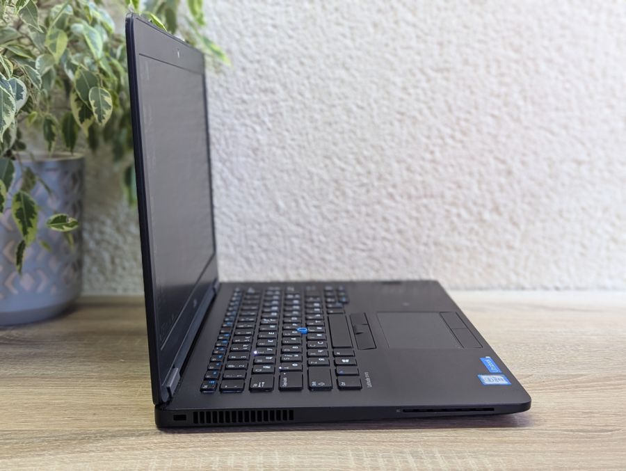 Ноутбук Б/В Dell Latitude E7470, Intel Core i7-6600U, DDR4 16 GB, SSD 256GB, 14" Full HD