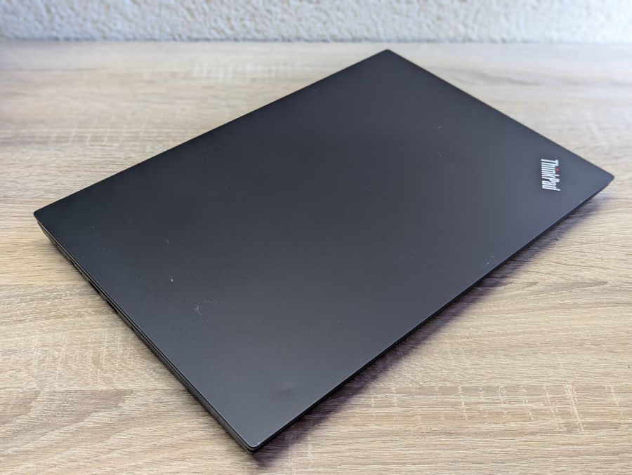 Уцінка! Ноутбук Б/В Lenovo ThinkPad E590, Intel Core i5-8250U, DDR4 16 GB, SSD 256GB, 15.6" Full HD