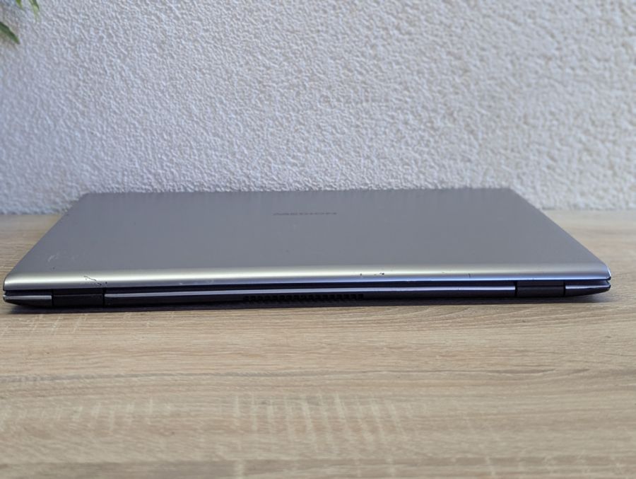 Ноутбук Б/В Medion Akoya S6426, Intel Core i5-8250U, DDR4 16GB, SSD 128GB + HDD 500GB, 15.6" Full HD