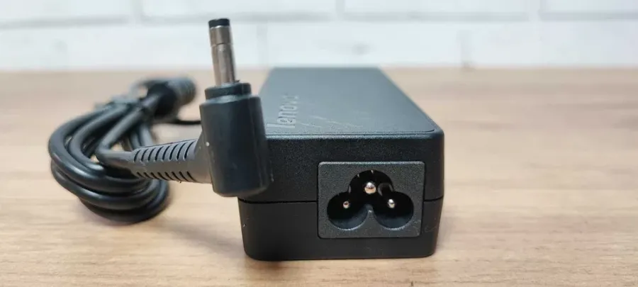 Б/В Lenovo 4.0x1.7mm
