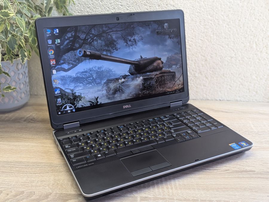 Ноутбук Б/В Dell E6540, Intel Core i7-4810MQ, DDR3 16 GB, SSD 256GB, AMD Radeon HD 8790M 2Gb, 15.6" Full HD