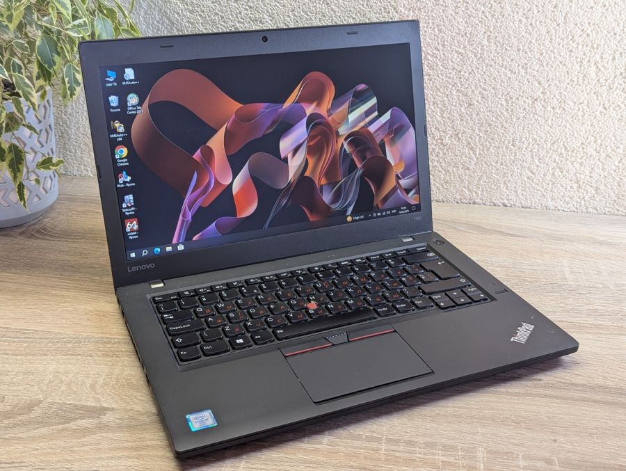 Ноутбук Б/В Lenovo ThinkPad T460, Intel Core i5-6300U, DDR3 8GB, SSD 128GB, 14" HD