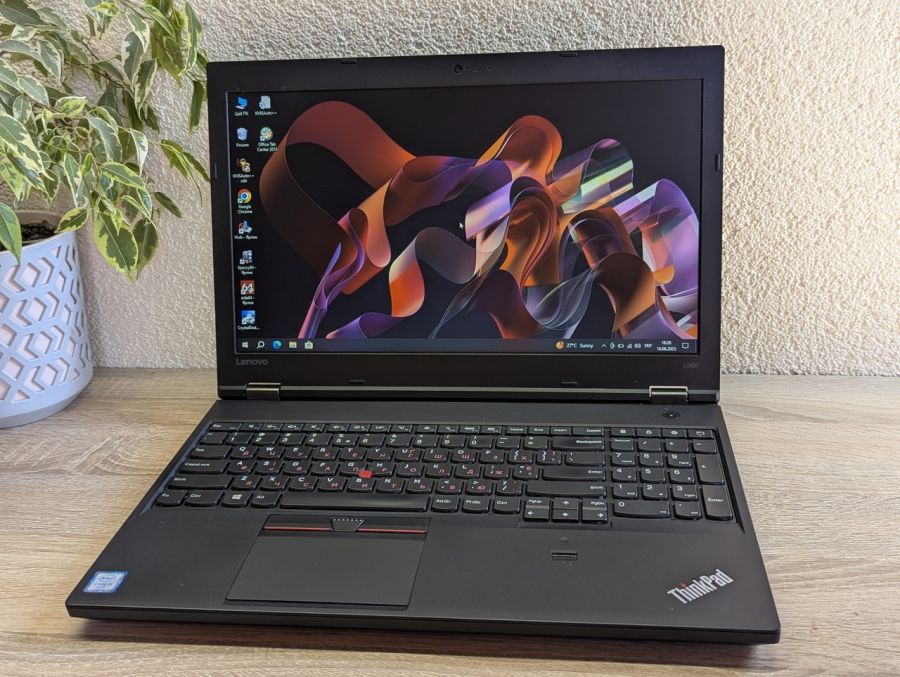 Уцінка! Ноутбук Б/В Lenovo L560, Intel Core i3-6100U, DDR3, SSD 128GB, 15.6" HD
