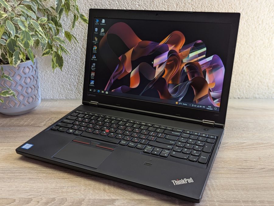 Уцінка! Ноутбук Б/В Lenovo L560, Intel Core i5-6300U, DDR3 8 GB, SSD 128GB, 15.6" HD