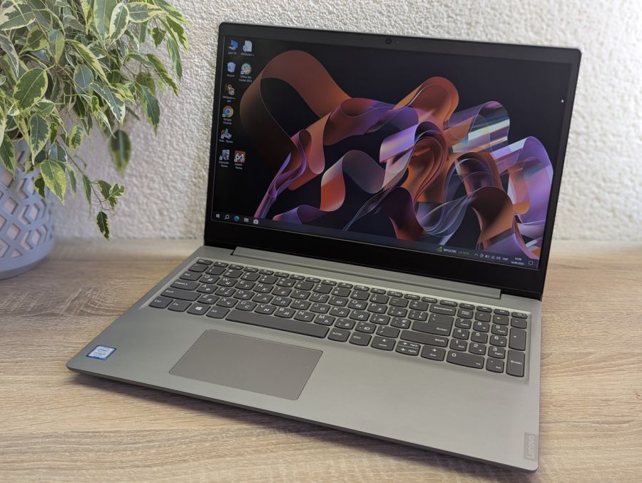Уцінка! Ноутбук Б/В Lenovo IdeaPad S145-15IWL, Intel Core i3-8130U, DDR4 8 GB, SSD 128GB, 15.6" Full HD