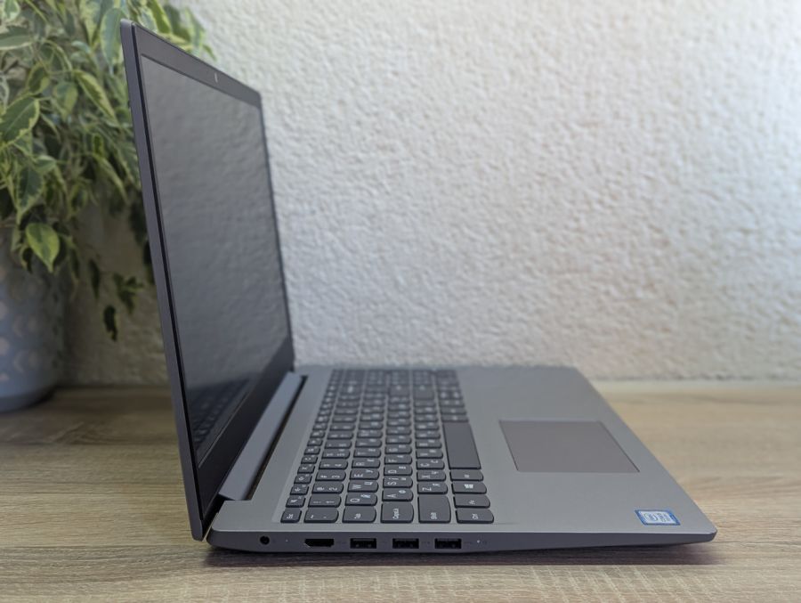 Уцінка! Ноутбук Б/В Lenovo IdeaPad S145-15IWL, Intel Core i3-8130U, DDR4 8 GB, SSD 128GB, 15.6" Full HD