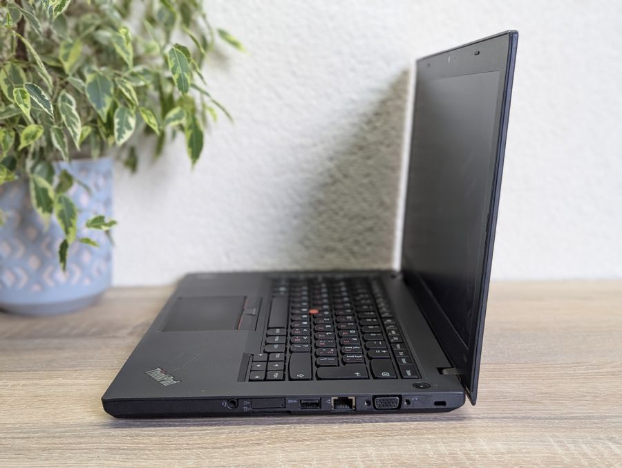 Ноутбук Б/В Lenovo ThinkPad T450, Intel Core i5-5300U, DDR3 8 GB, SSD 128GB, 14" HD
