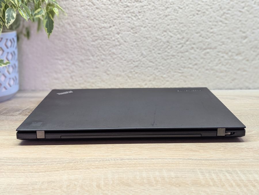 Ноутбук Б/В Lenovo ThinkPad T450, Intel Core i5-5300U, DDR3 8 GB, SSD 128GB, 14" HD