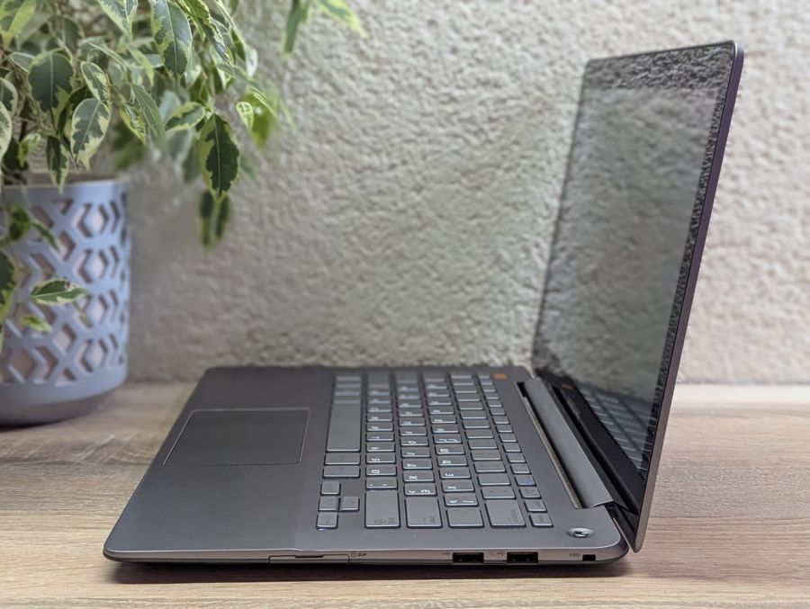 Уцінка! Ноутбук Б/В Samsung 740U, Intel Core i5-3337U, DDR3 6 GB, SSD 128GB, AMD Radeon HD 8500M, 14" Full HD