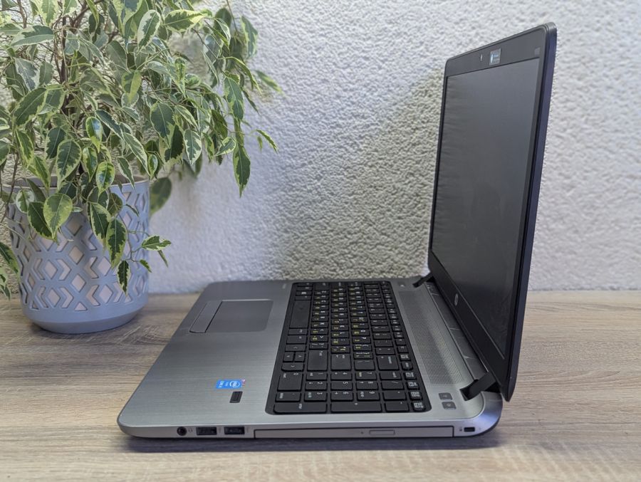 Уцінка! Ноутбук Б/В HP ProBook 450 G2, Intel Core i5-4210U, DDR3 8 GB, SSD 128GB, 15.6" HD