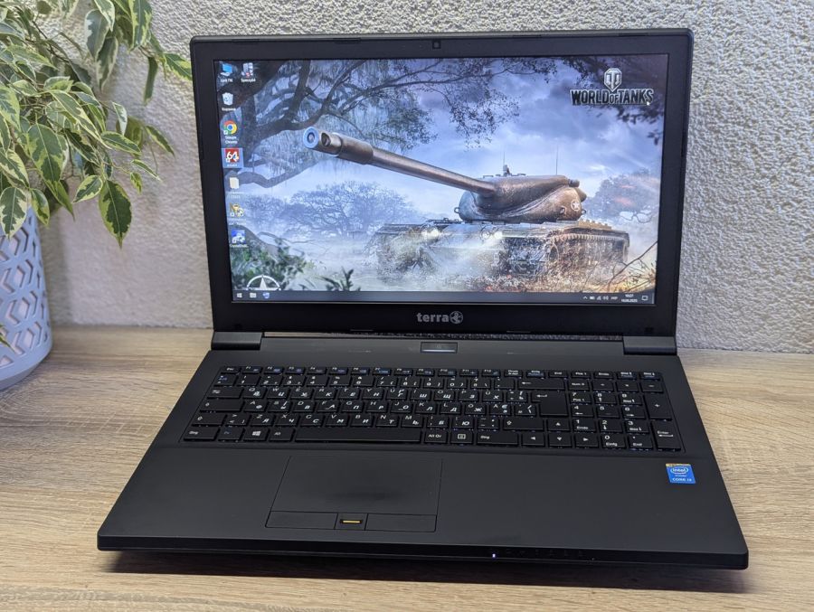 Ноутбук Б/В Terra Mobile 1542, Intel Core i3-6300T, DDR3 8 GB, SSD 128GB, 15.6" Full HD