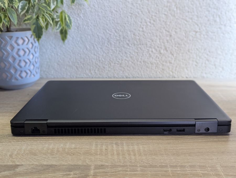 Уцінка! Ноутбук Б/В Dell Latitude 5580, Intel Core i5-6300U, DDR4 8 GB, SSD 128GB, 15.6" Full HD