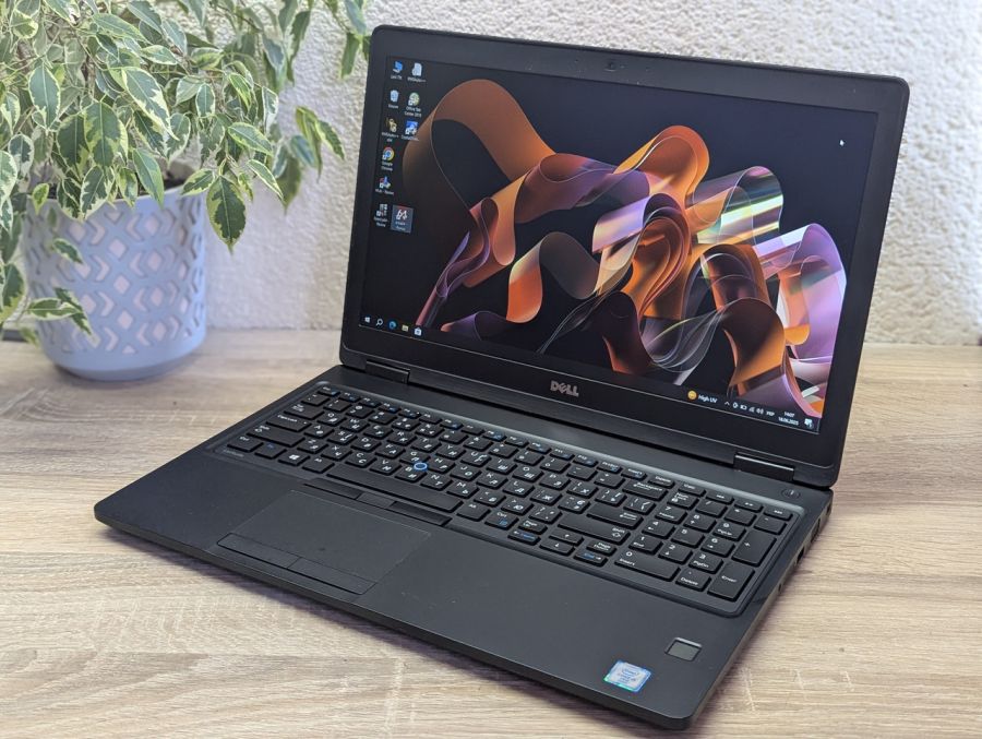 Уцінка! Ноутбук Б/В Dell Latitude 5580, Intel Core i5-6300U, DDR4 8 GB, SSD 128GB, 15.6" Full HD