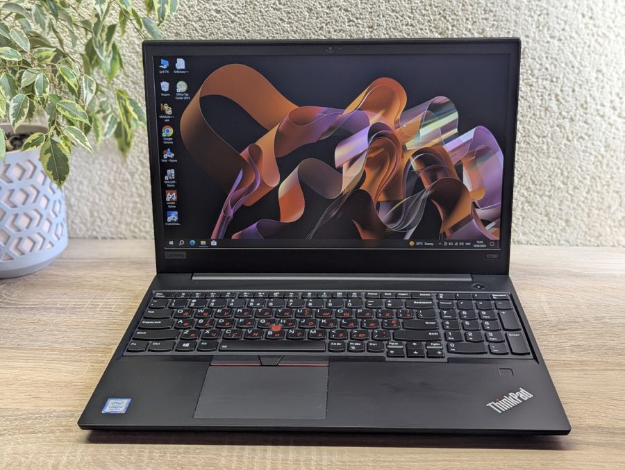 Ноутбук Б/В Lenovo ThinkPad E590, Intel Core i5-8265U, DDR4 16 GB, SSD 256GB, 15.6" Full HD