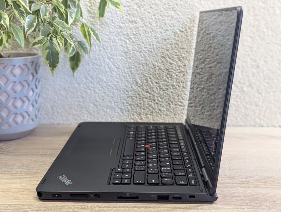 Ноутбук Б/В Lenovo Yoga S1, Intel Core i5-4200U, DDR3 8 GB, SSD 128GB, 14" Full HD Сенсор