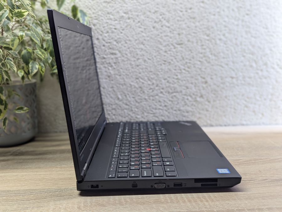 Уцінка! Ноутбук Б/В Lenovo ThinkPad L570, Intel Core i5-7200U, DDR4 16 GB, SSD 128GB, 15.6" HD