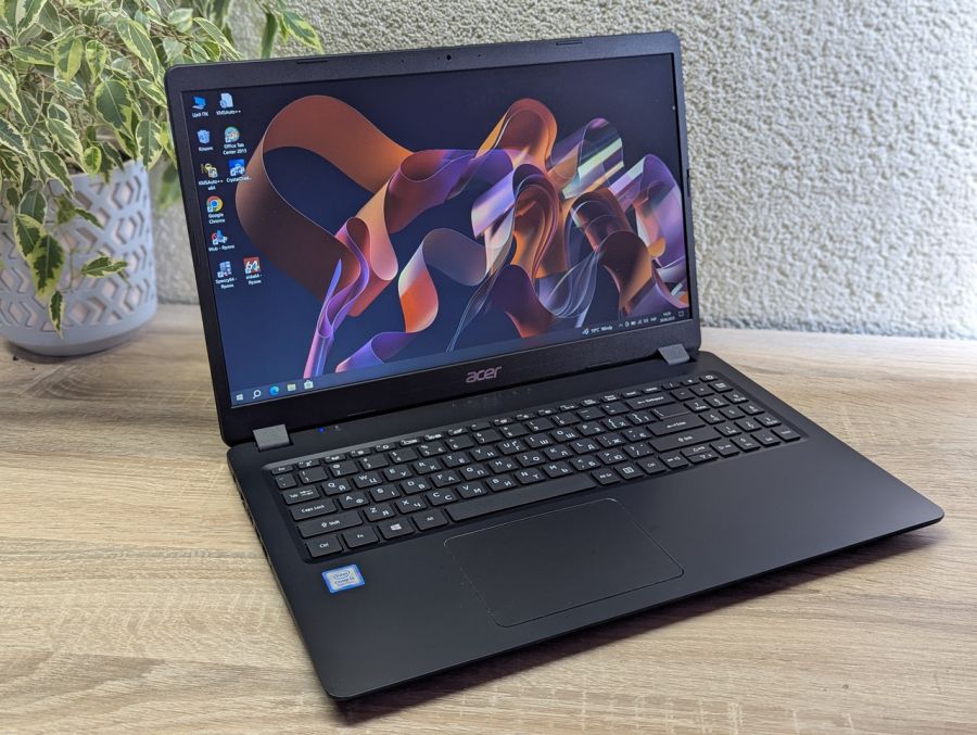 Уцінка! Ноутбук Б/В Acer Aspire A315-54, Intel Core i5-8265U, DDR4 12 GB, SSD 256GB, 15.6" Full HD