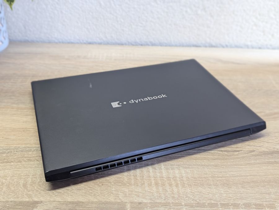 Уцінка! Ноутбук Б/В Dynabook Portege A30-E, Intel Core i5-8250U, DDR4 16 GB, SSD 256GB, 13" Full HD