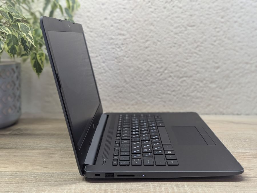 Уцінка! Ноутбук Б/В HP Laptop 14, AMD A4-9125, DDR4 8 GB, SSD 60GB, AMD Radeon R3, 14"