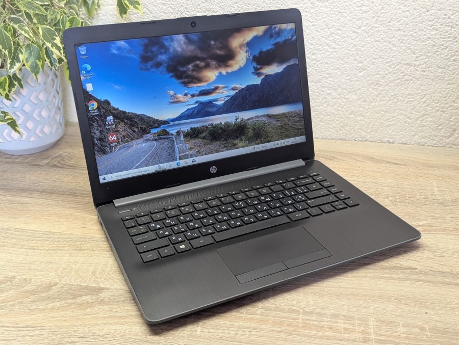 Уцінка! Ноутбук Б/В HP Laptop 14, AMD A4-9125, DDR4 8 GB, SSD 60GB, AMD Radeon R3, 14"