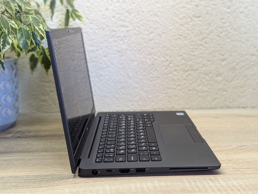 Уцінка! Ноутбук Б/В Dell Lalitude 7300, Intel Core i5-8665U, DDR3 8 GB, SSD 128GB, 13" Full HD
