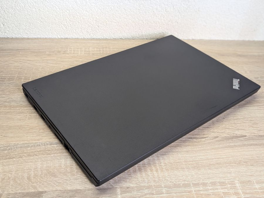 Ноутбук Б/В Lenovo ThinkPad T560, Intel Core i5-6200U, DDR3 16 GB, SSD 128GB, 15.6" Full HD