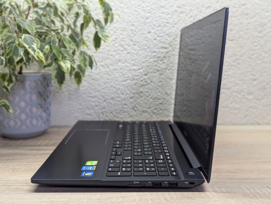 Уцінка! Ноутбук Б/В Samsung 870Z, Intel Core i7-4710HQ, DDR3 16 GB, SSD 256GB, NVIDIA GeForce GT 750M 2Gb, 15.6" Full HD