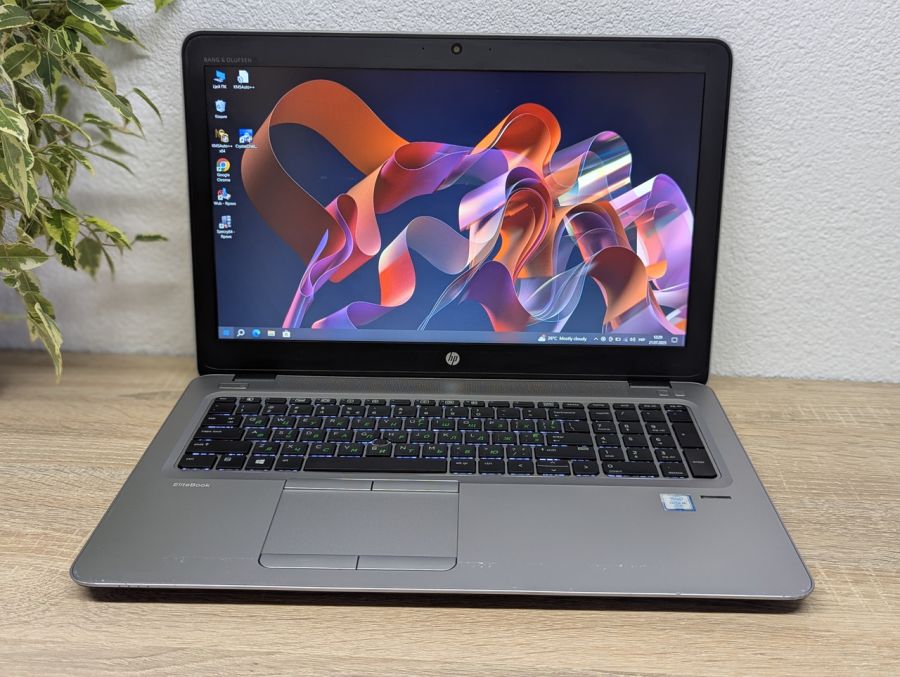 Ноутбук Б/В HP EliteBook 850 G3, Intel Core i5-6300U, DDR3 8GB, SSD 128GB, 15.6" Full HD