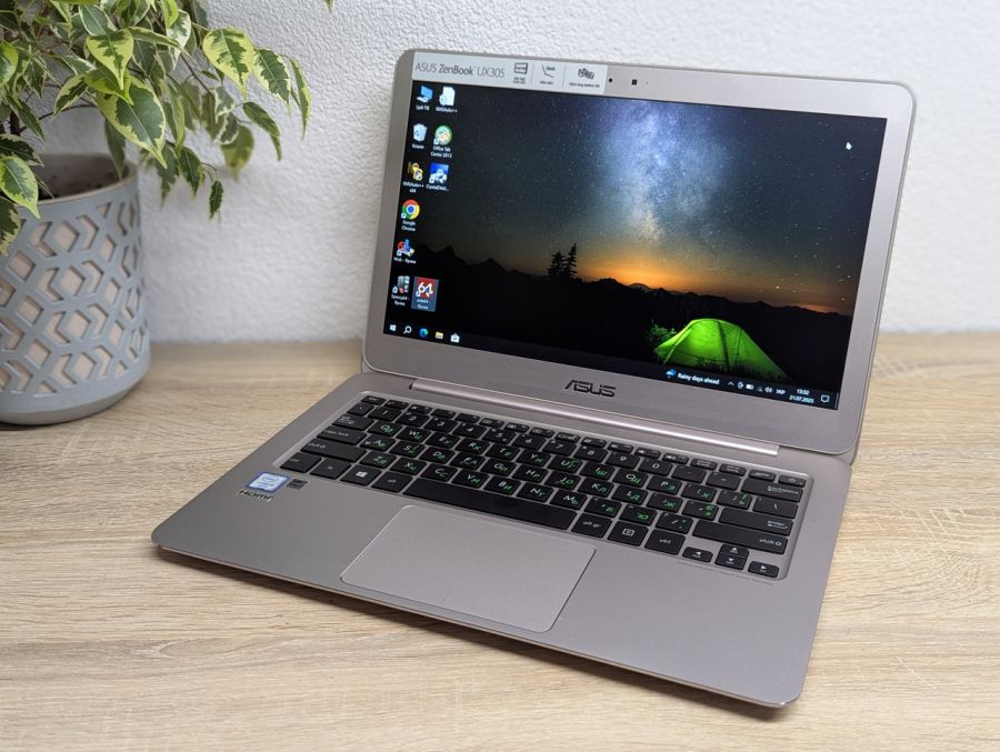 Ноутбук Б/В ASUS Zenbook UX305, Intel Core i5-6200U, DDR3 8 GB, SSD 128GB, 13" Full HD