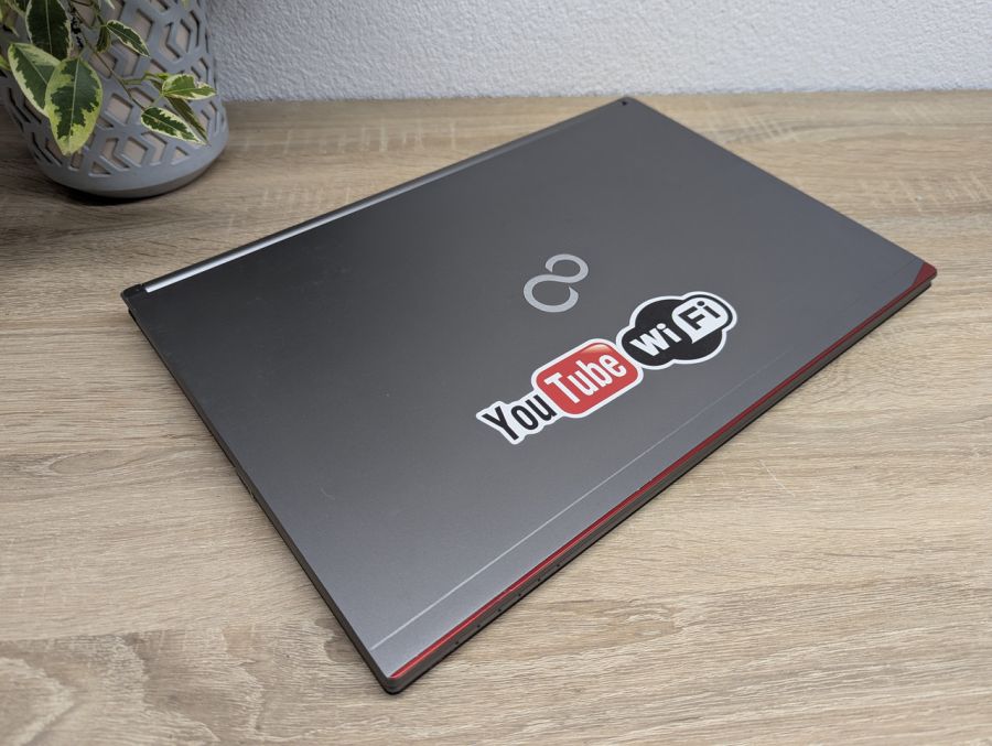 Уцінка! Ноутбук Б/В Fujitsu E756, Intel Core i5-6300U, DDR4 8 GB, SSD 256GB, 15.6" Full HD