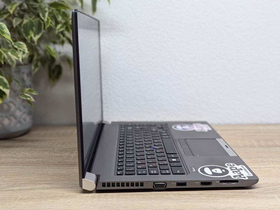 Уцінка! Ноутбук Б/В Toshiba Tecra Z40T-C, Intel Core i5-6300U, DDR3 8 GB, SSD 128GB, 14" Full HD Сенсор