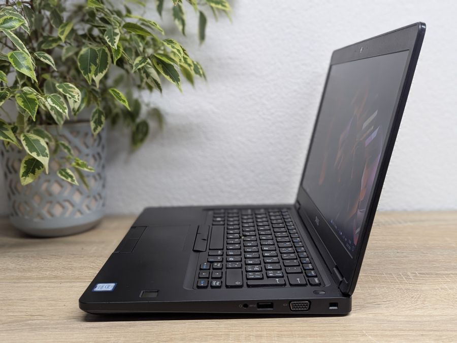 Ноутбук Б/В Dell Latitude 5480, Intel Core i5-7300U, DDR4 8 GB, SSD 128GB, 14" HD