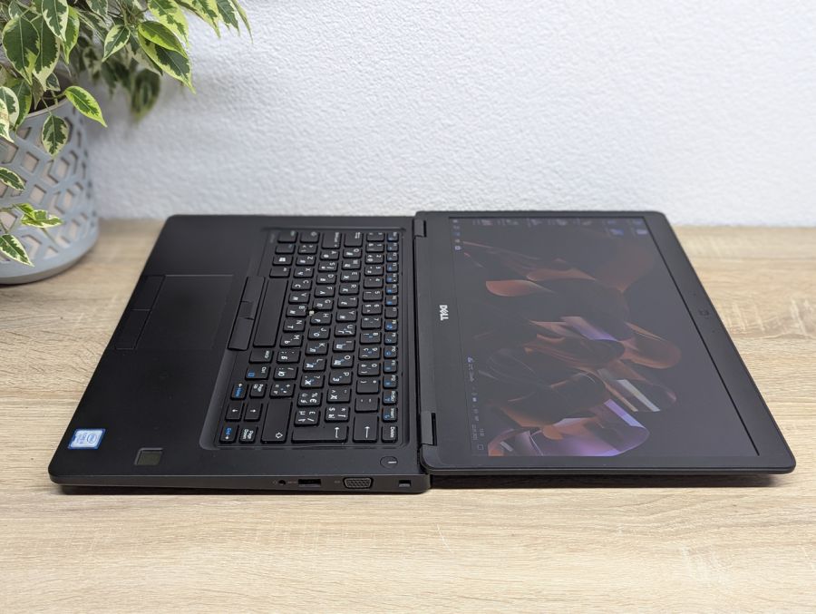 Ноутбук Б/В Dell Latitude 5480, Intel Core i5-7300U, DDR4 8 GB, SSD 128GB, 14" HD