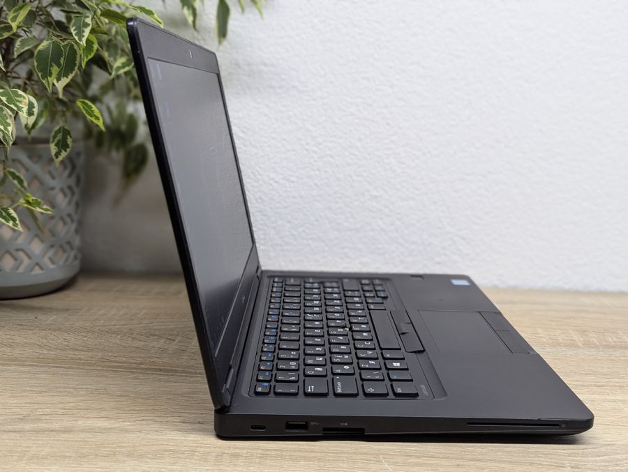 Ноутбук Б/В Dell Latitude 5480, Intel Core i5-7300U, DDR4 8 GB, SSD 128GB, 14" HD