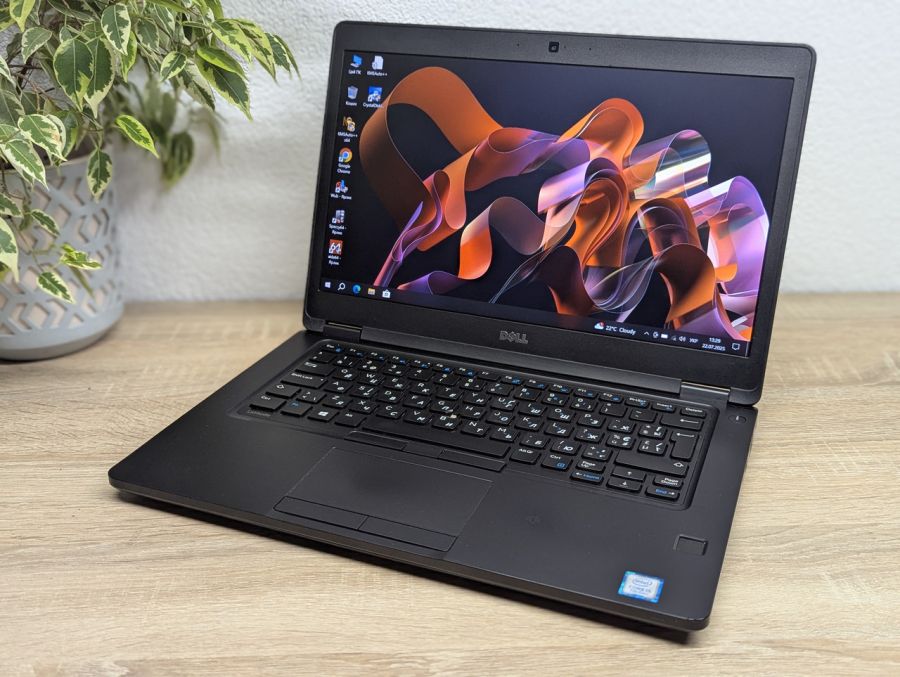 Ноутбук Б/В Dell Latitude 5480, Intel Core i5-7300U, DDR4 8GB, SSD 128GB, 14" HD