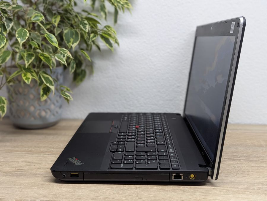 Ноутбук Б/В Lenovo ThinkPad Edge E545, AMD A8-4500M, DDR3 8 GB, SSD 128GB, AMD Radeon HD 7640G, 15.6" HD