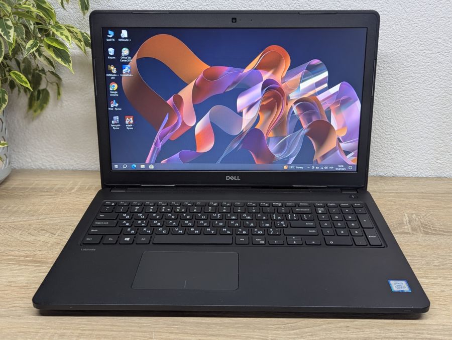 Уцінка! Ноутбук Б/В Dell Latitude 3580, Intel Core i5-7200U, DDR4 8 GB, SSD 256GB, 15.6" HD