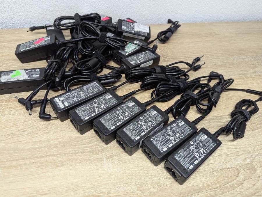 Б/В Asus/Fujitsu 45w 3,5x1,35