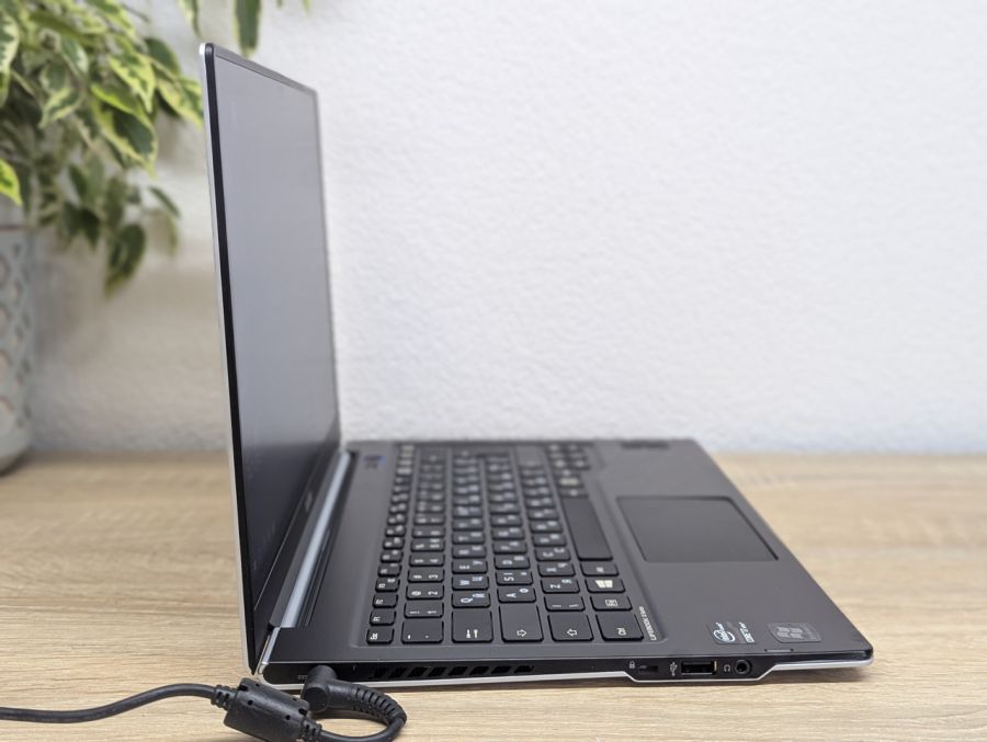 Уцінка! Ноутбук Б/В Fujitsu U772, Intel Core i7-3667U, DDR3 8 GB, SSD 256GB, 14" HD