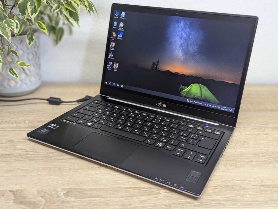 Уцінка! Ноутбук Б/В Fujitsu U772, Intel Core i7-3667U, DDR3 8 GB, SSD 256GB, 14" HD
