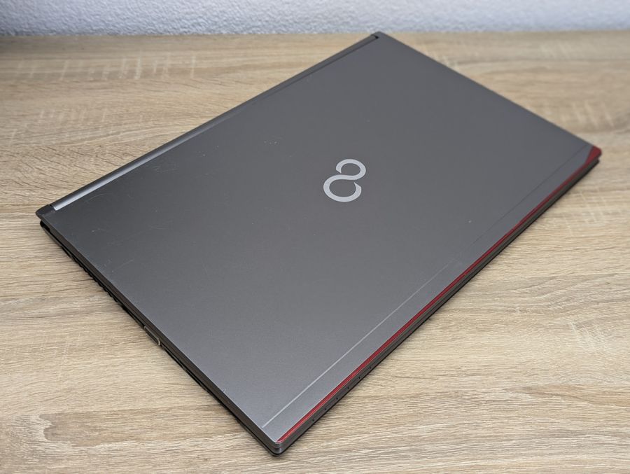 Уцінка! Ноутбук Б/В Fujitsu E756, Intel Core i5-6300U, DDR4 8 GB, SSD 256GB, 15.6" HD