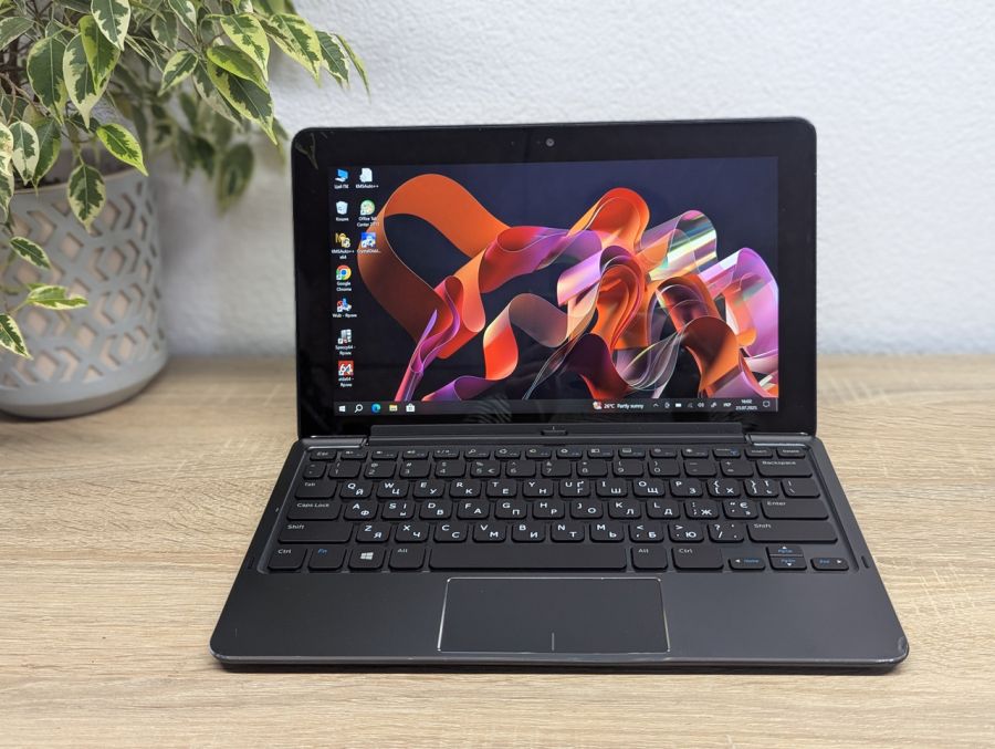 Уцінка! Ноутбук Б/В Dell Venue 11 Pro 7140, Intel Core m 5Y10c, DDR3 4 GB, SSD 256GB, 10.8" Full HD