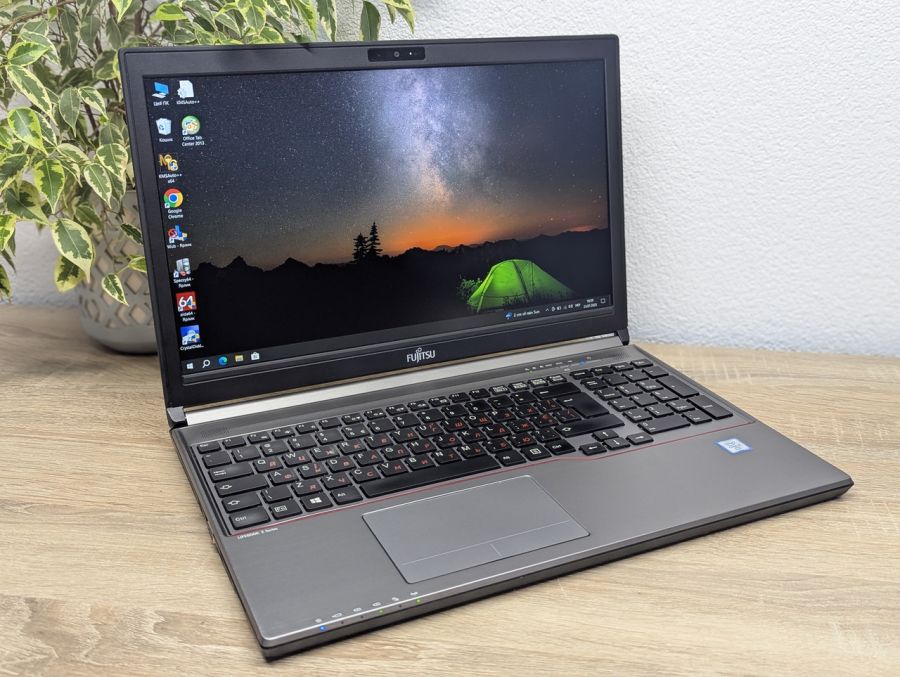 Ноутбук Б/В Fujitsu E756, Intel Core i7-6600U, DDR4 8 GB, SSD 256GB, 15.6" HD