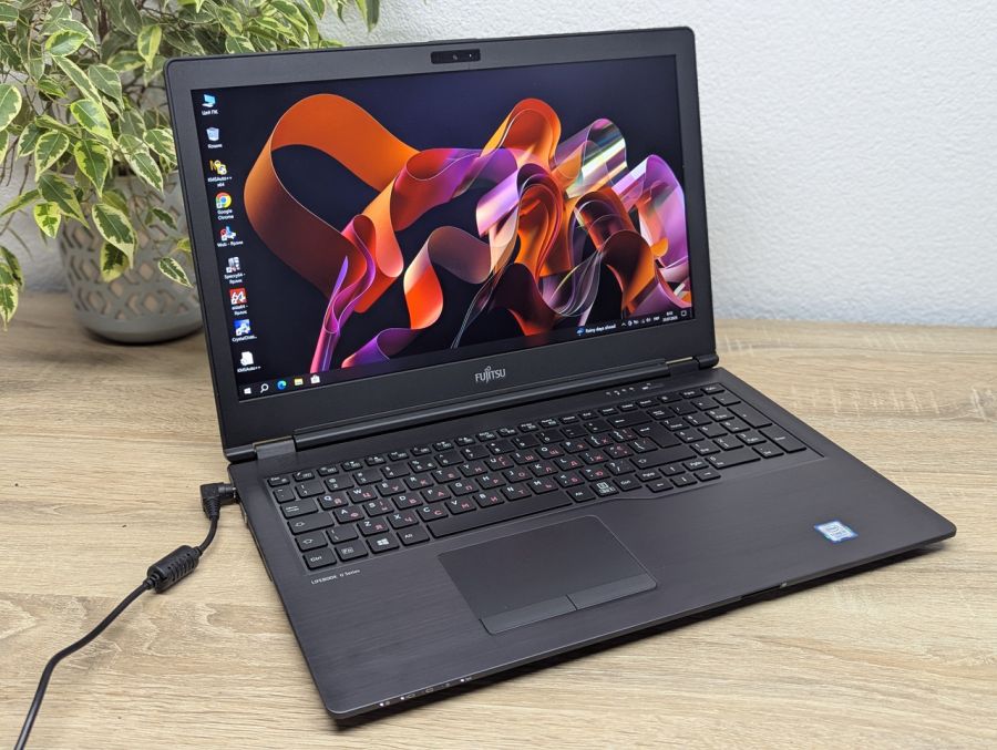 Уцінка! Ноутбук Б/В Fujitsu U759, Intel Core i5-8665U, DDR4 8 GB, SSD 256GB, 15.6" Full HD