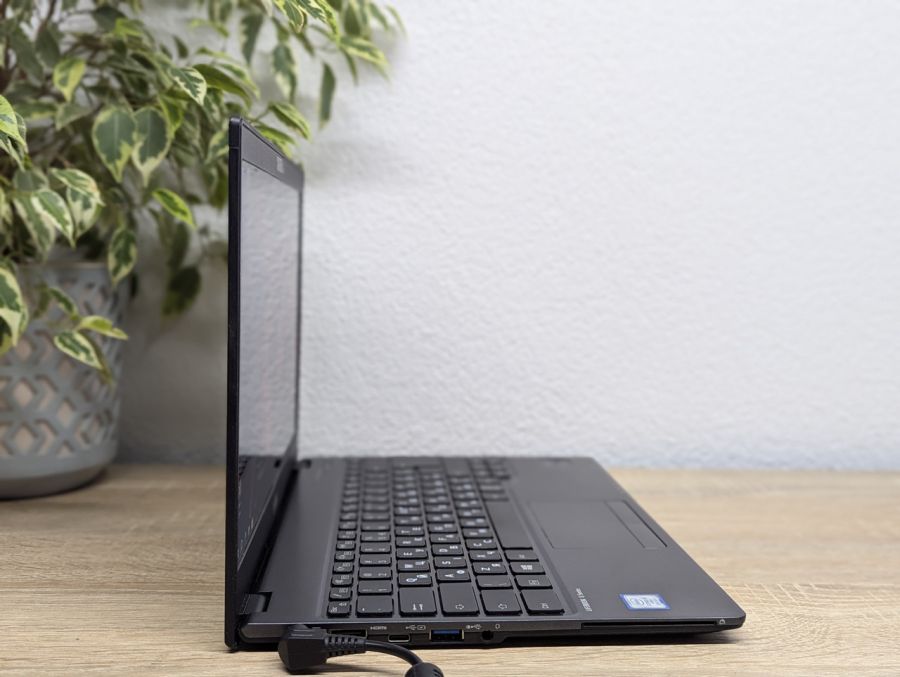 Уцінка! Ноутбук Б/В Fujitsu U938, Intel Core i5-8350U, DDR4, SSD 128GB, 13" Full HD Сенсор