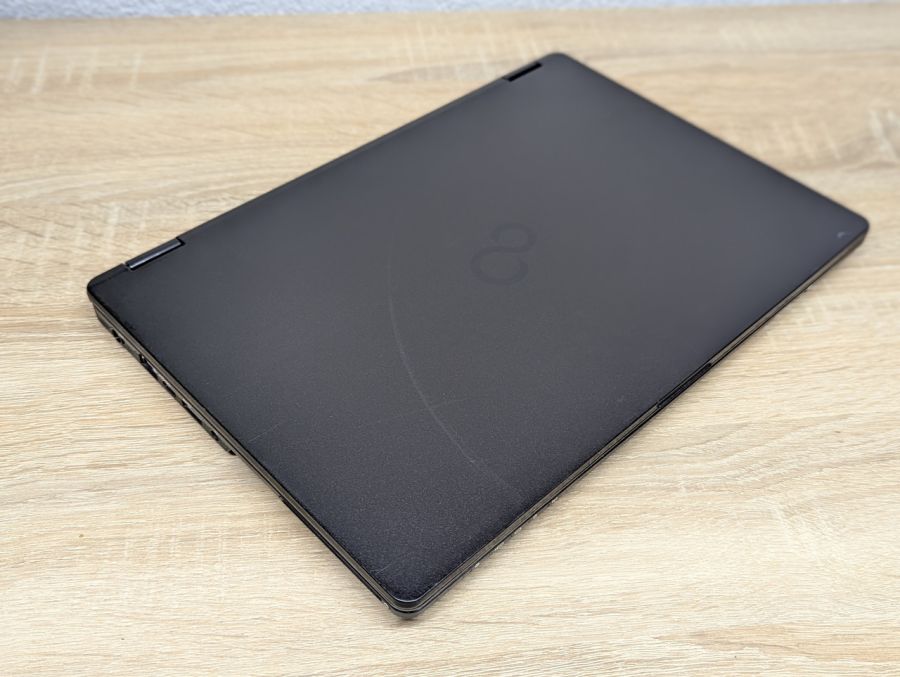 Уцінка! Ноутбук Б/В Fujitsu U727, Intel Core i5-7300U, DDR4 8 GB, SSD 128GB, 12" Full HD Сенсор