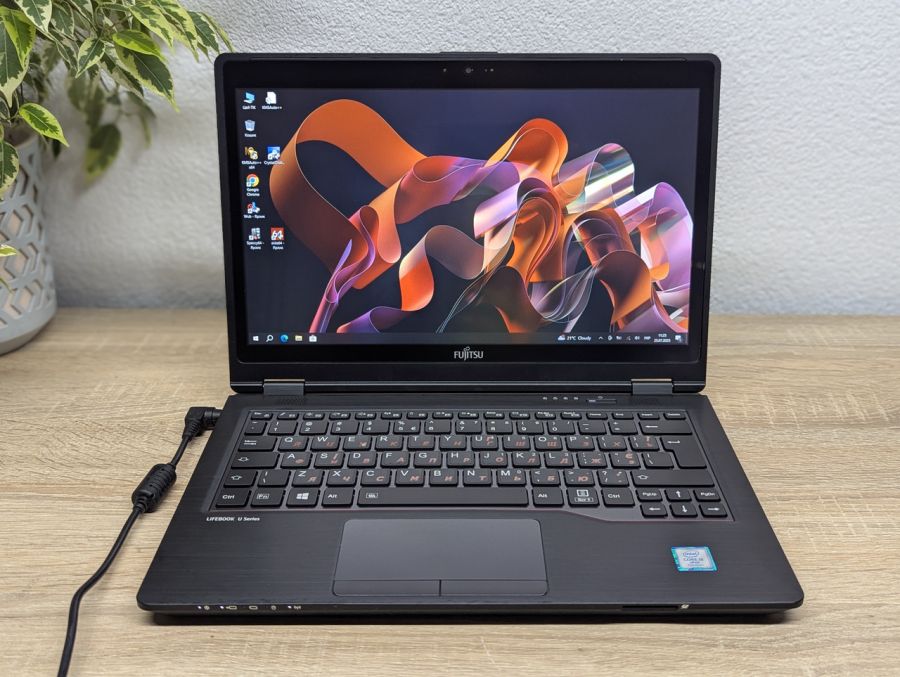 Ноутбук Б/В Fujitsu U727, Intel Core i5-7300U, DDR4 8GB, SSD 128GB, 12" Full HD Сенсор